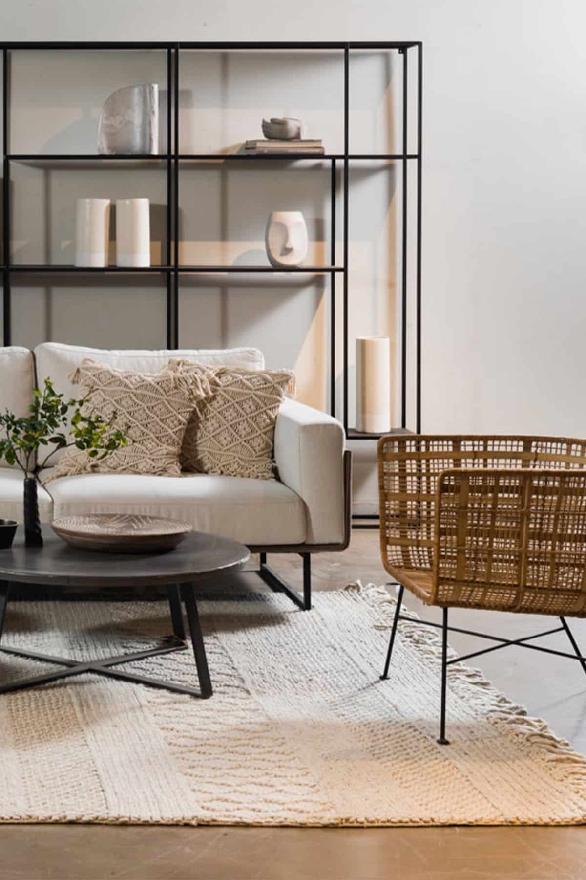 שטיח פילטון FTN-03 | שטיח נורדי בגוון שמנת עם פרנזים