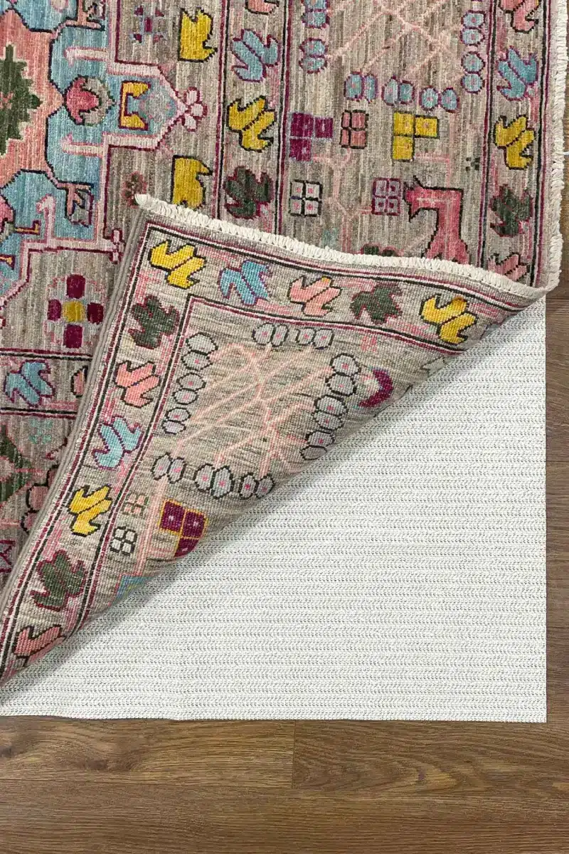 משטח נגד החלקה לשטיח