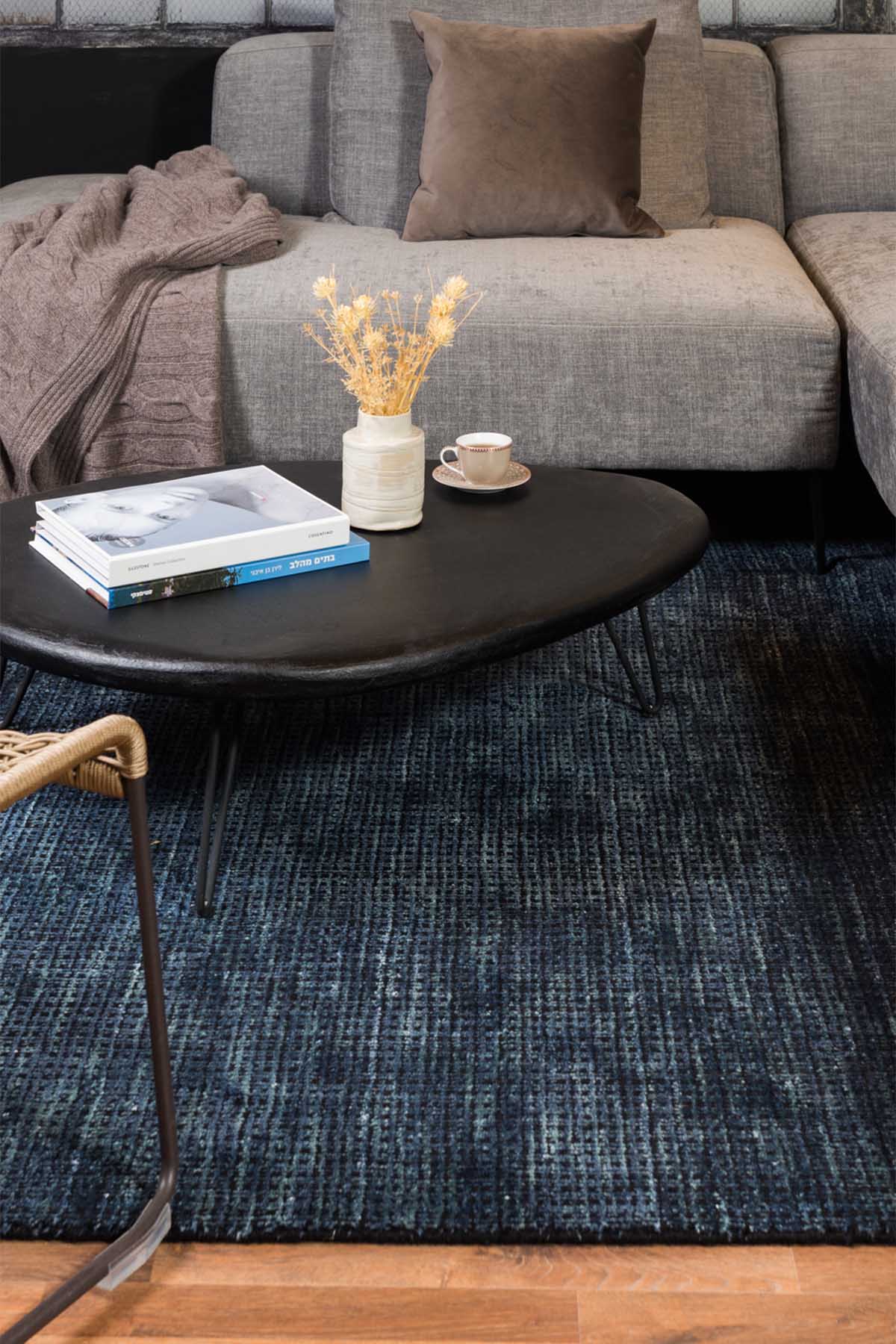 שטיח ואן blue | שטיח כחול כהה