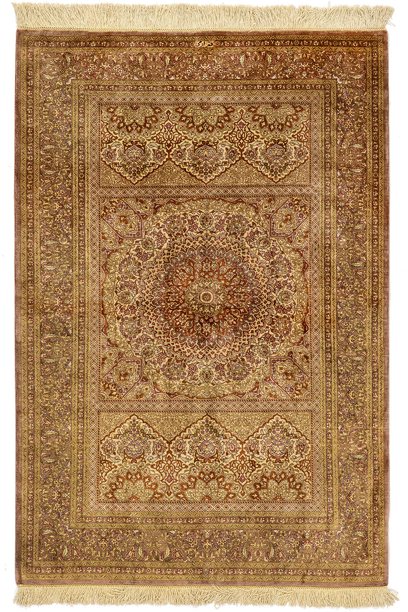 שטיח קום משי 10