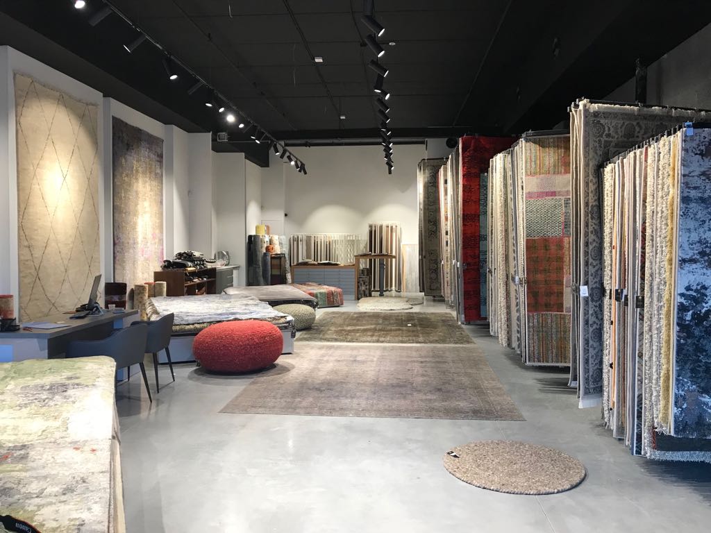 צמר שטיחים יפים - סניף נתניה