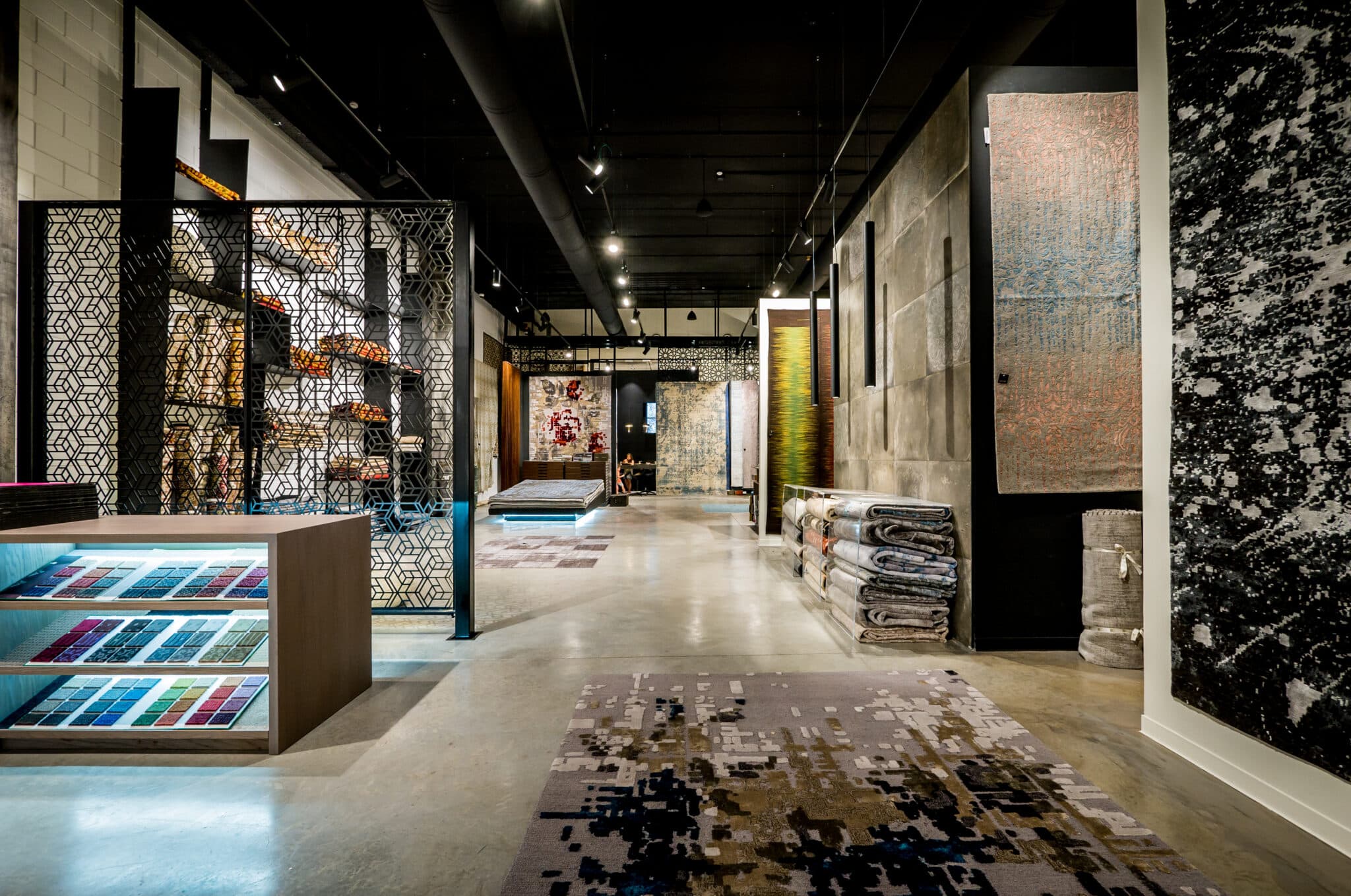 צמר שטיחים יפים - סניף ראשון לציון בוטיק