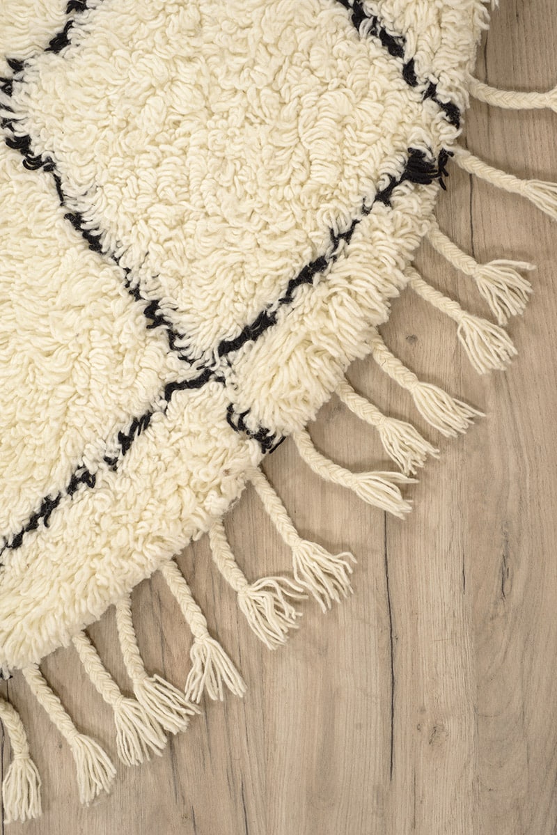 שטיח ברבר מרוקאי עגול פרנז לבן